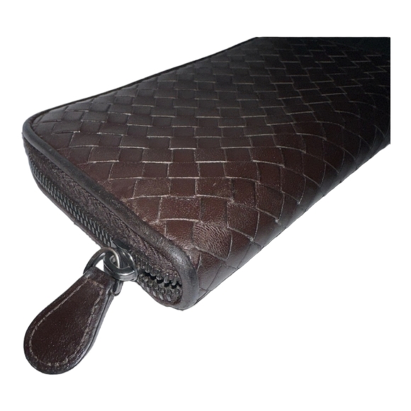 BOTTEGA VENETA BROWN ZIP LEATHER WALLET SILVER HARDWARE EUC - Picture 4 of 15